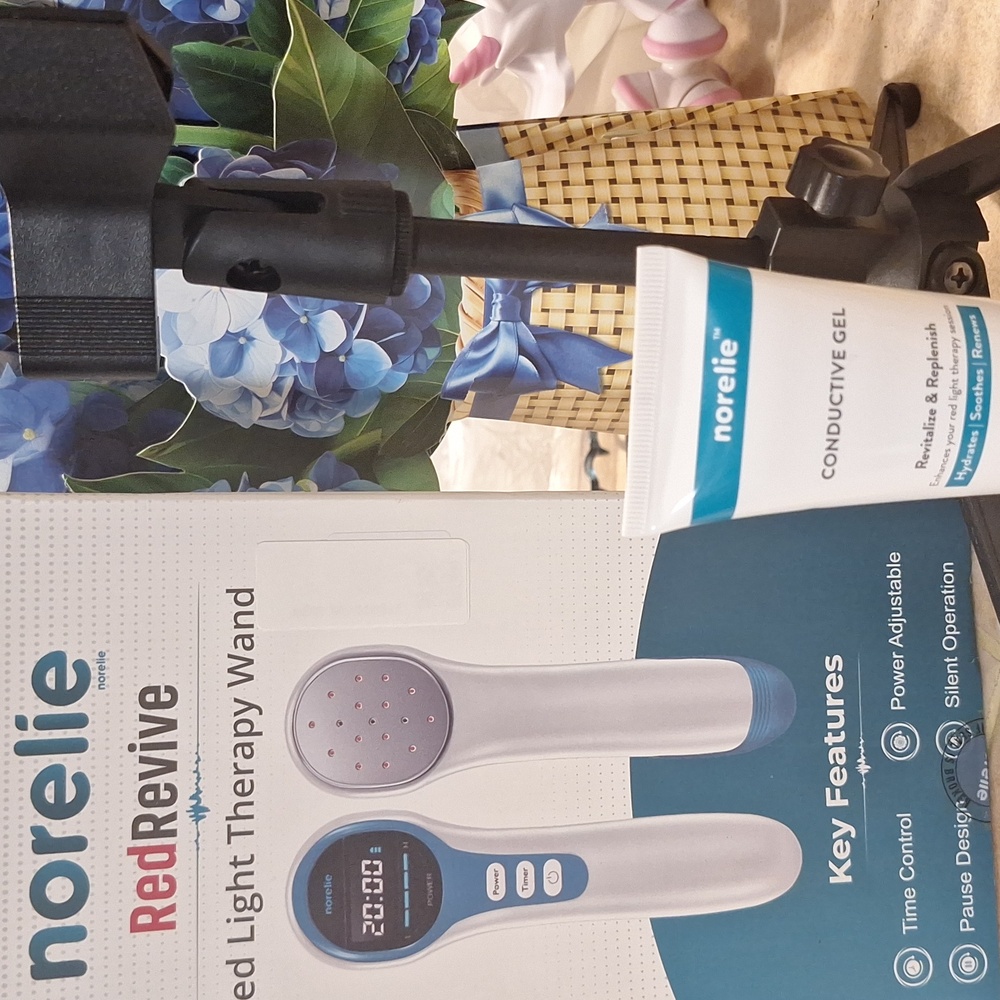RedRevive‎ Cold Laser Therapy Device Bundle - Picture 5 of 7